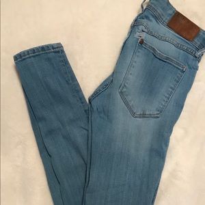 Light wash Jeans